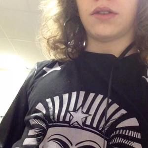 Meet your Posher, Devin